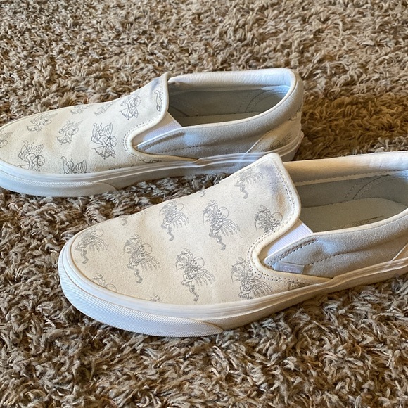 Vans slip on shoes. Men’s size 11. February cupid special edition - Picture 2 of 6